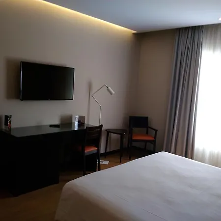 Lam 호텔 4*