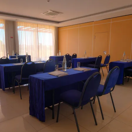 Ξενοδοχείο Lam 4*